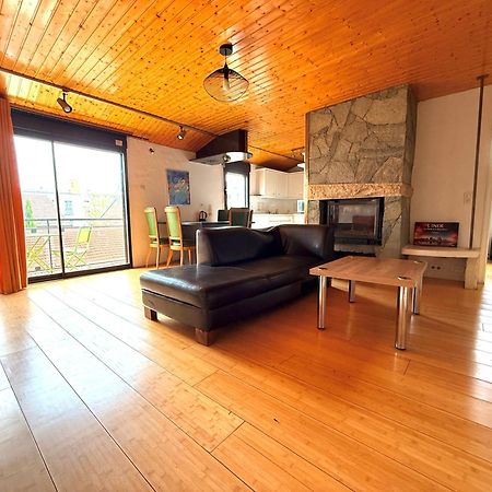 Chaleureux Appartement Centre Ville Proche Gare. 브장송 외부 사진