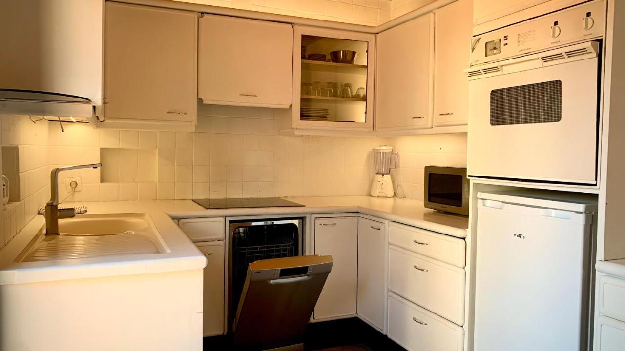 Chaleureux Appartement Centre Ville Proche Gare. 브장송 외부 사진