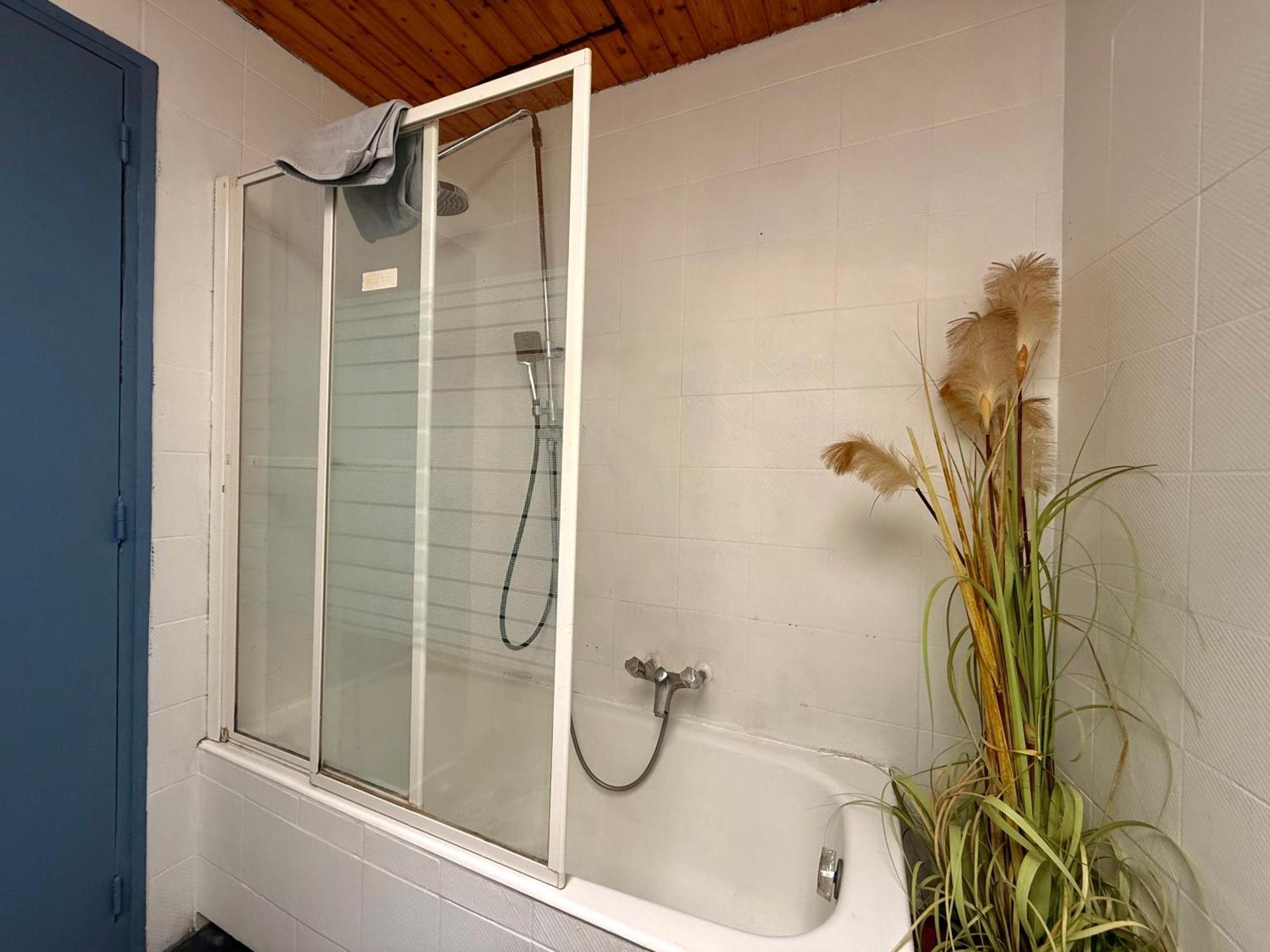 Chaleureux Appartement Centre Ville Proche Gare. 브장송 외부 사진